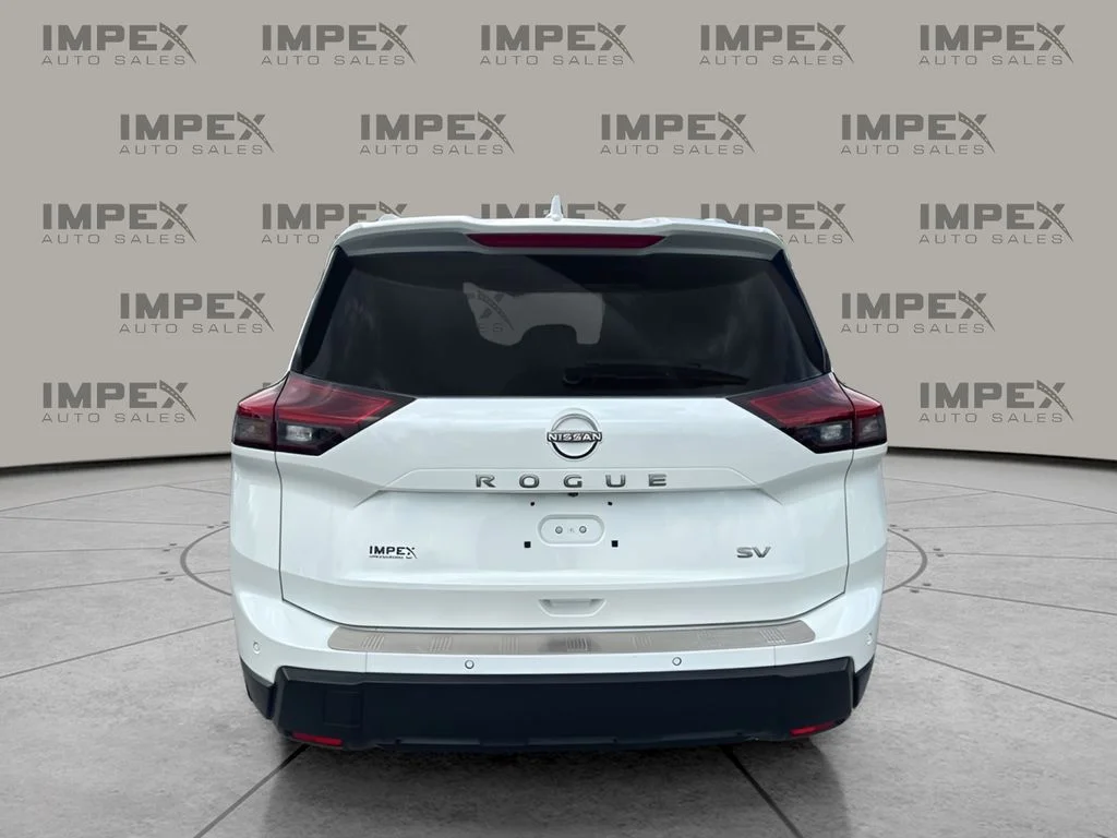 Used 2024 White Nissan SV image 4