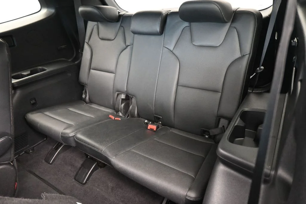 Used 2024 Wolf Gray Kia EX X-Line image 37