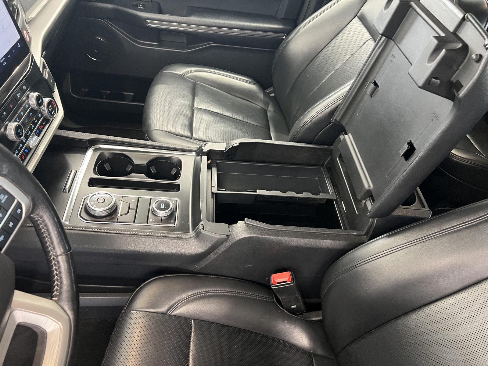 2024 Ford Expedition XLT - Photo 18