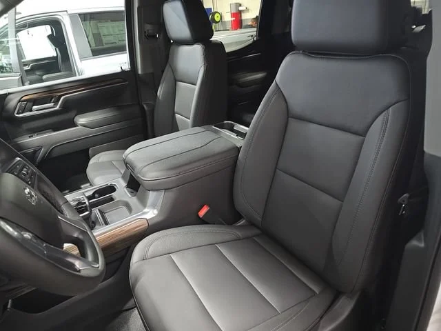 New 2026 Summit White Chevrolet LT Trail Boss image 15