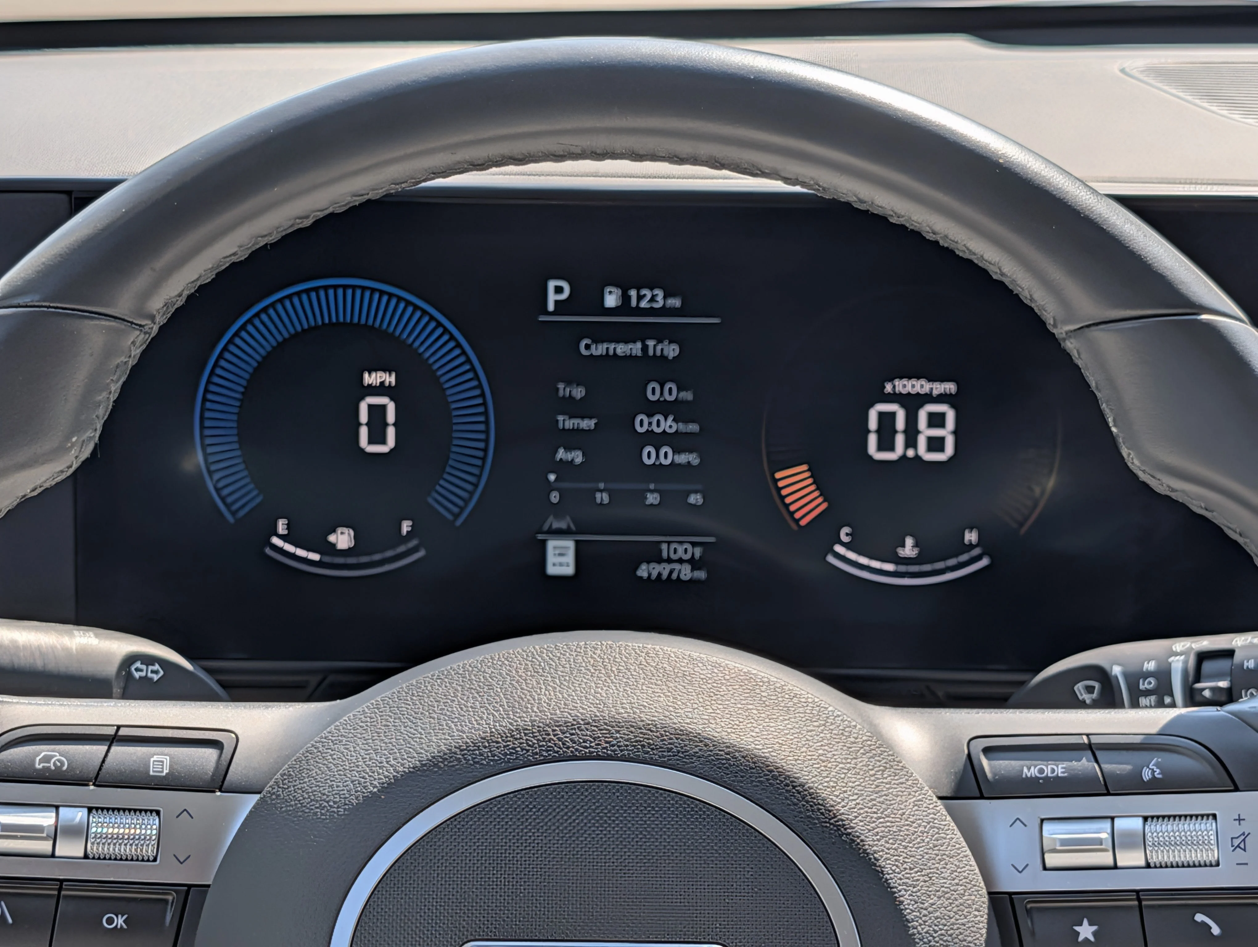 Used 2025 Mirage Green Hyundai SEL image 20