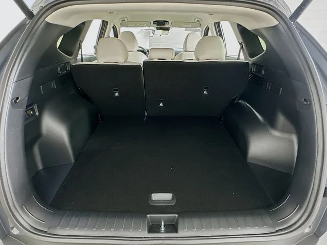 New 2026 Hyundai TUCSON SEL Plus
