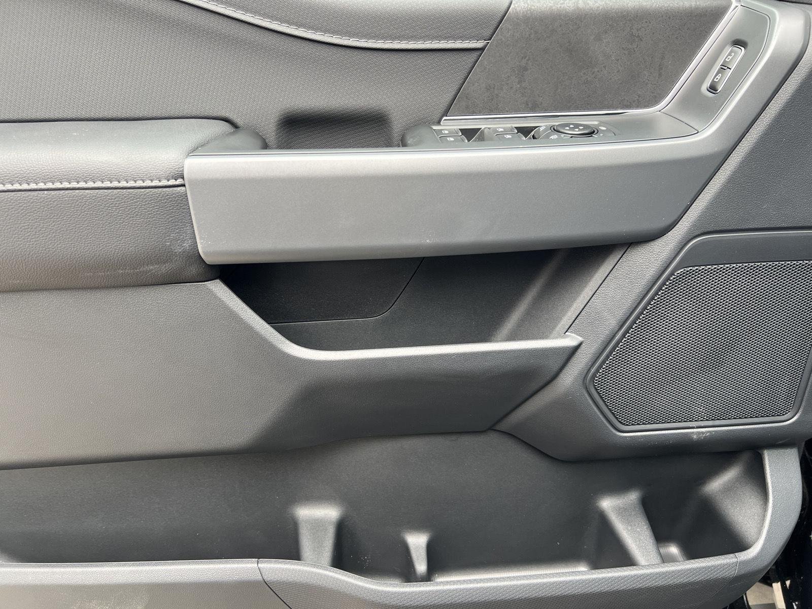 New 2026 Agate Black Metallic Ford XLT image 64