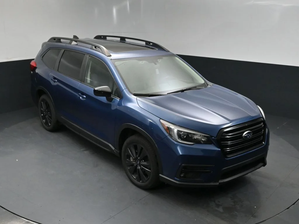Used 2022 Blue Subaru Onyx Edition image 13