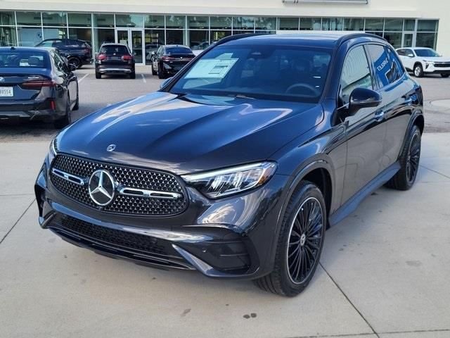 Used 2026 Gray Mercedes-Benz GLC 300 image 8