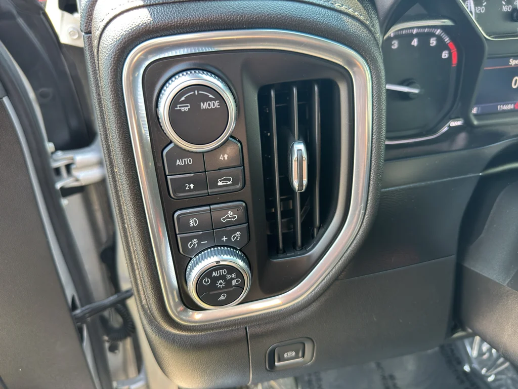 Used 2021 Quicksilver Metallic GMC SLT image 32
