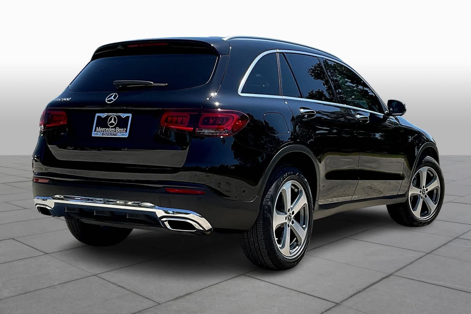 Certified Used 2022 Obsidian Black Metallic Mercedes-Benz GLC 300 image 13