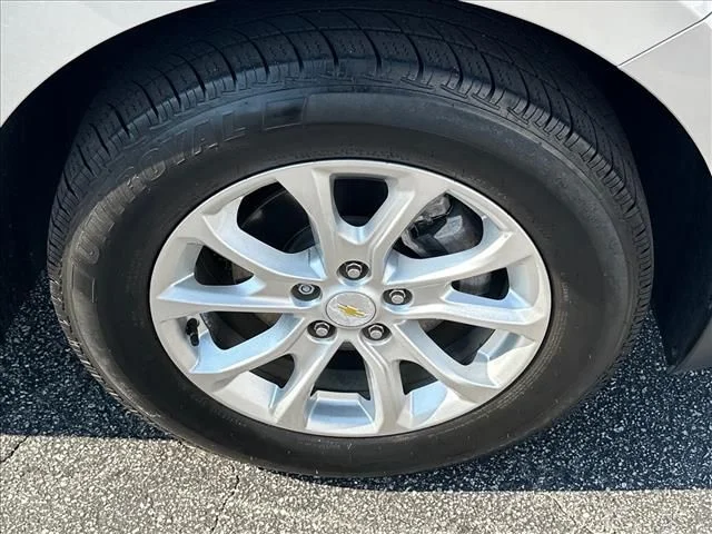 Used 2019 Silver Chevrolet LT image 33