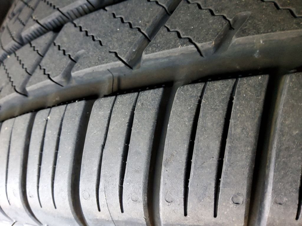 Used 2022 Purple Dodge SXT image 22