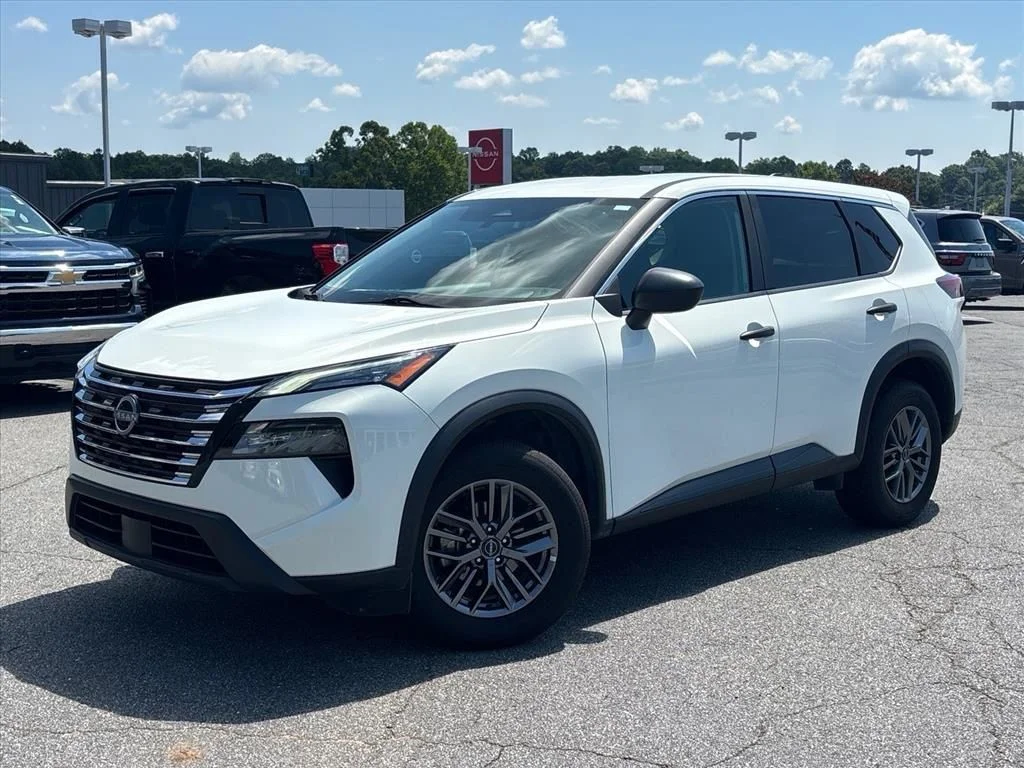 Used 2024 White Nissan S image 1