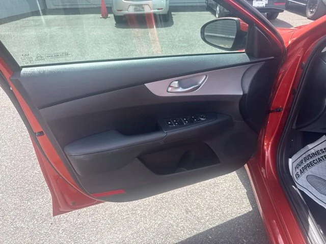 Used 2024 Red Kia LXS image 17