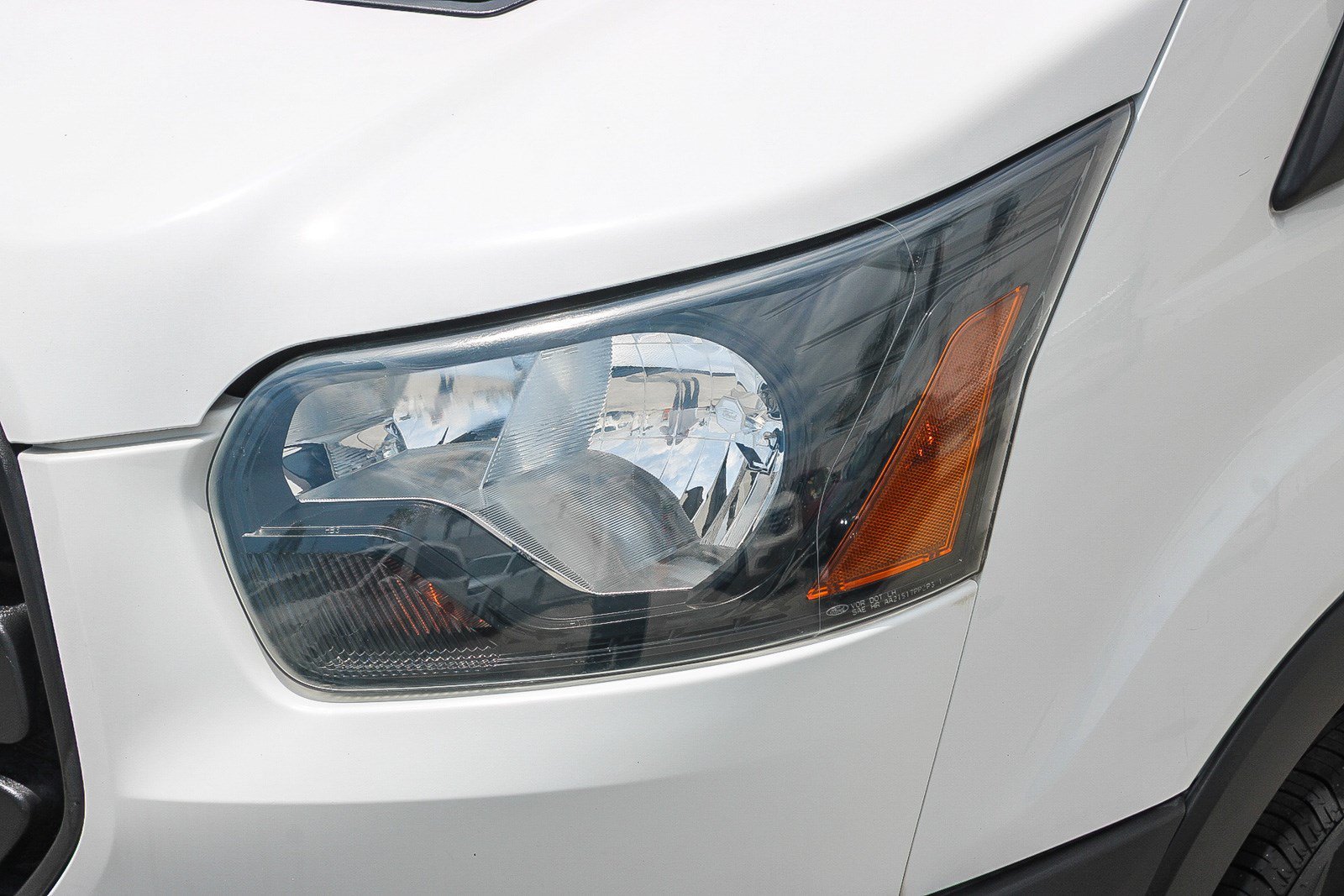 Used 2019 Oxford White Ford Base image 4
