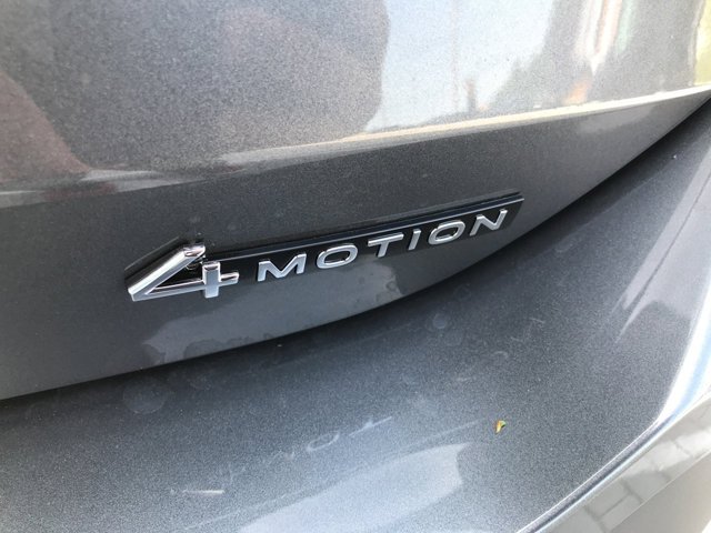 New 2026 Platinum Gray Metallic Volkswagen SE image 10