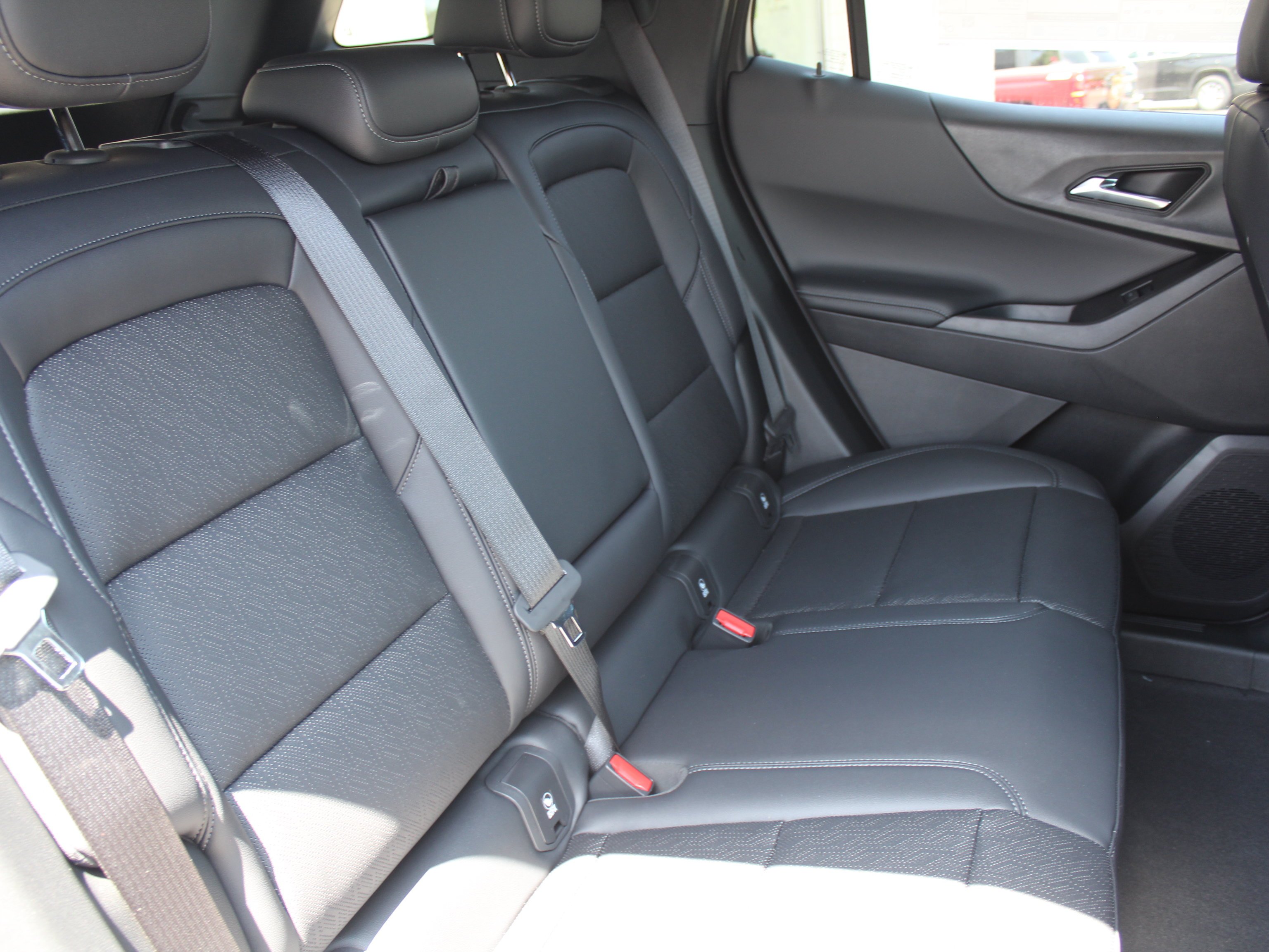 2027 Chevrolet Equinox LT - Photo 16