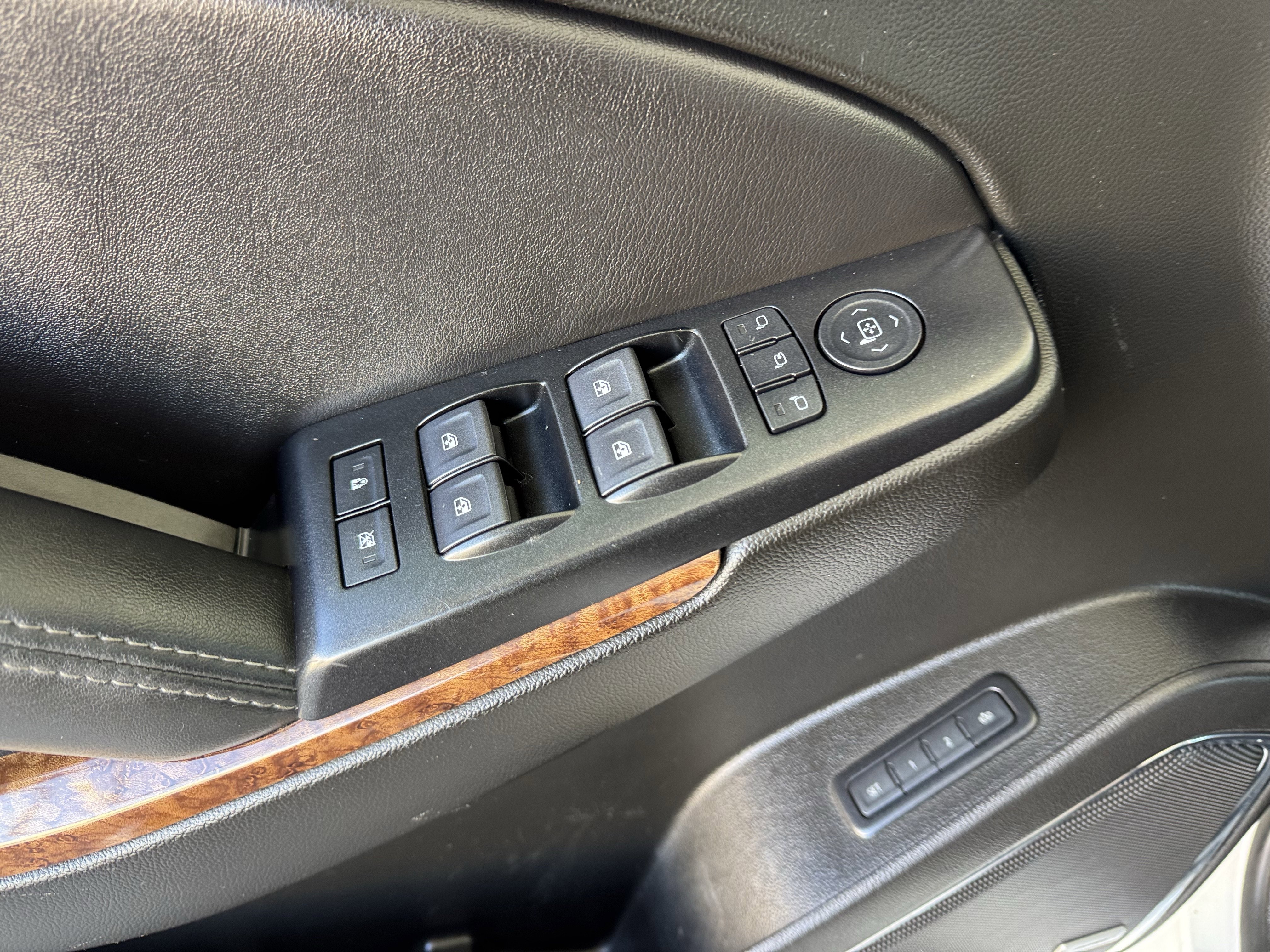 Certified Used 2019 SUMMIT WHITE Chevrolet Premier image 12