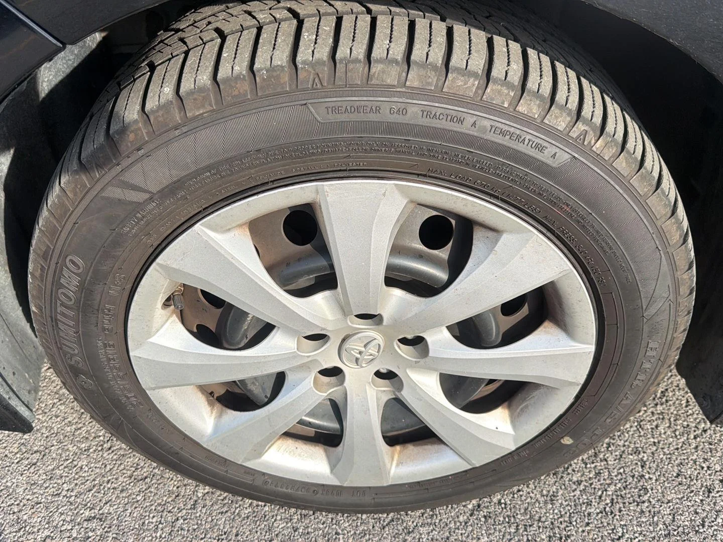 Used 2020 Black Sand Pearl Toyota LE image 8