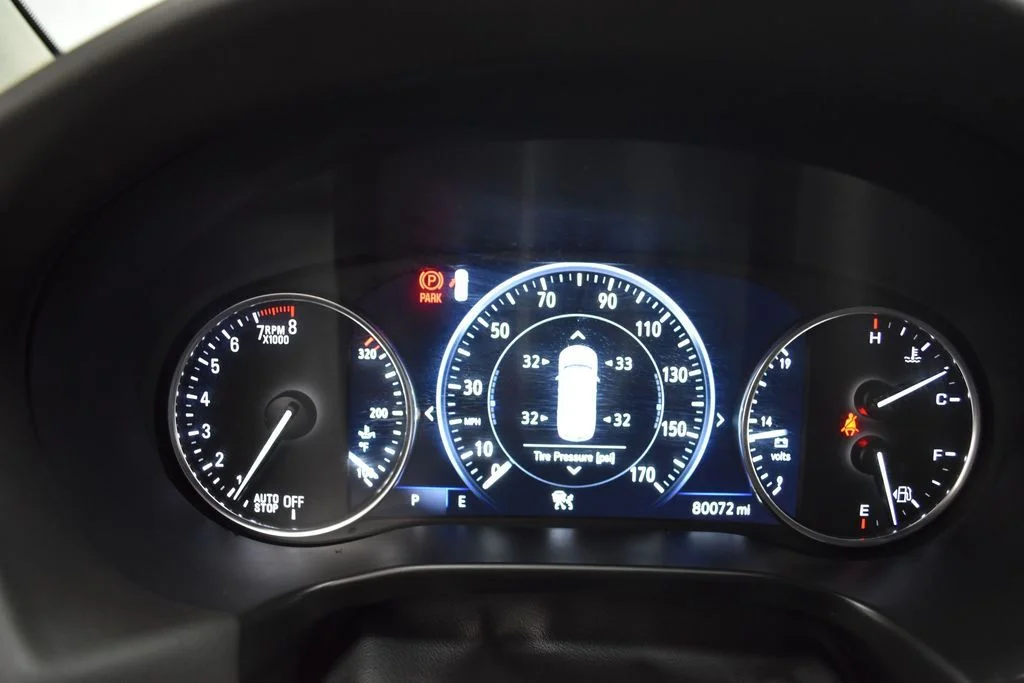 Used 2021 White Frost Buick Avenir image 12