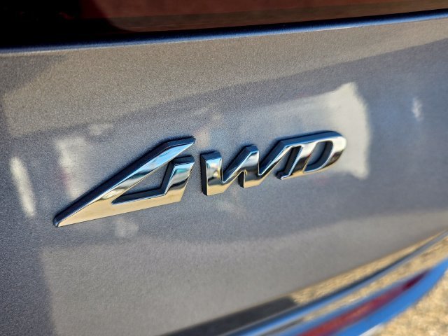 Used 2024 Silver Genesis 2.5T image 13