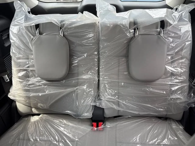 New 2026 Agate Black Metallic Ford Active image 31