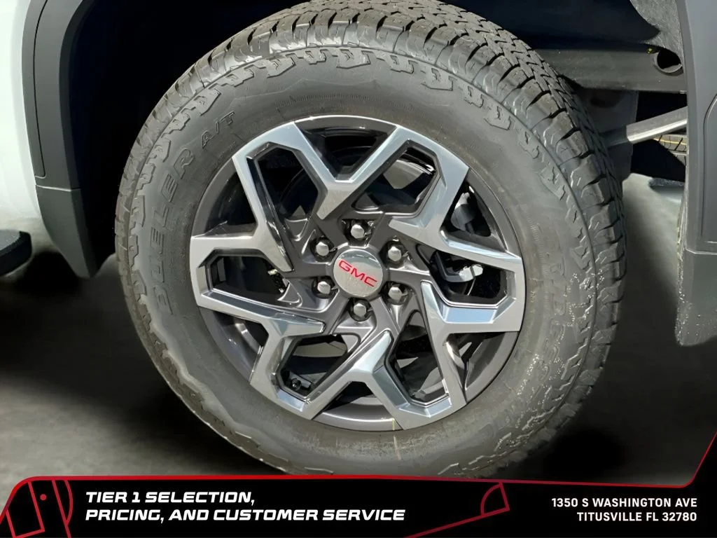 New 2026 Glacier White Tricoat GMC SLT image 29