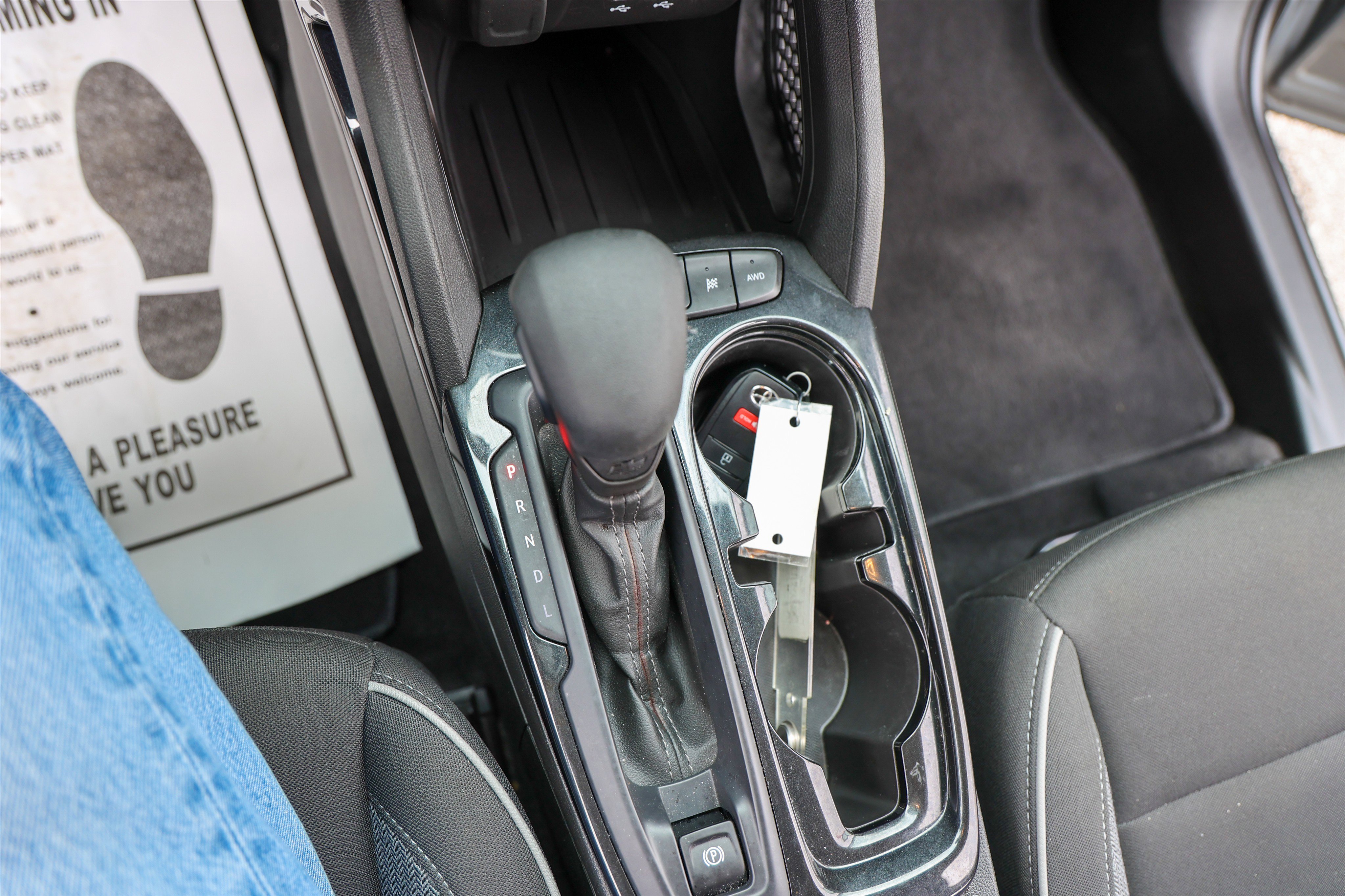 Used 2025 Sterling Gray Metallic Chevrolet LT image 23
