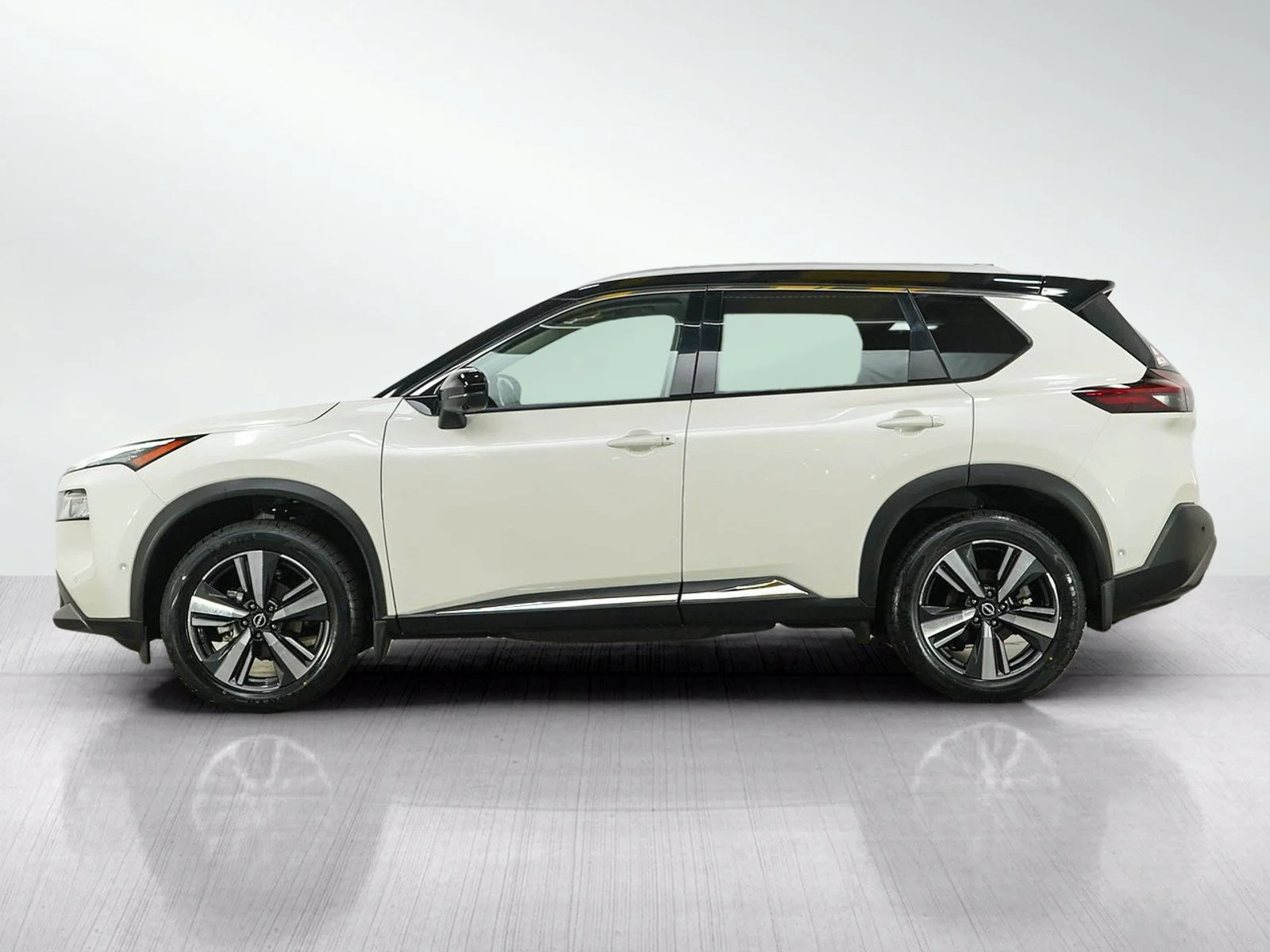 Used 2023 Nissan Rogue SL with VIN JN8BT3CB9PW480288 for sale in Burnsville, Minnesota