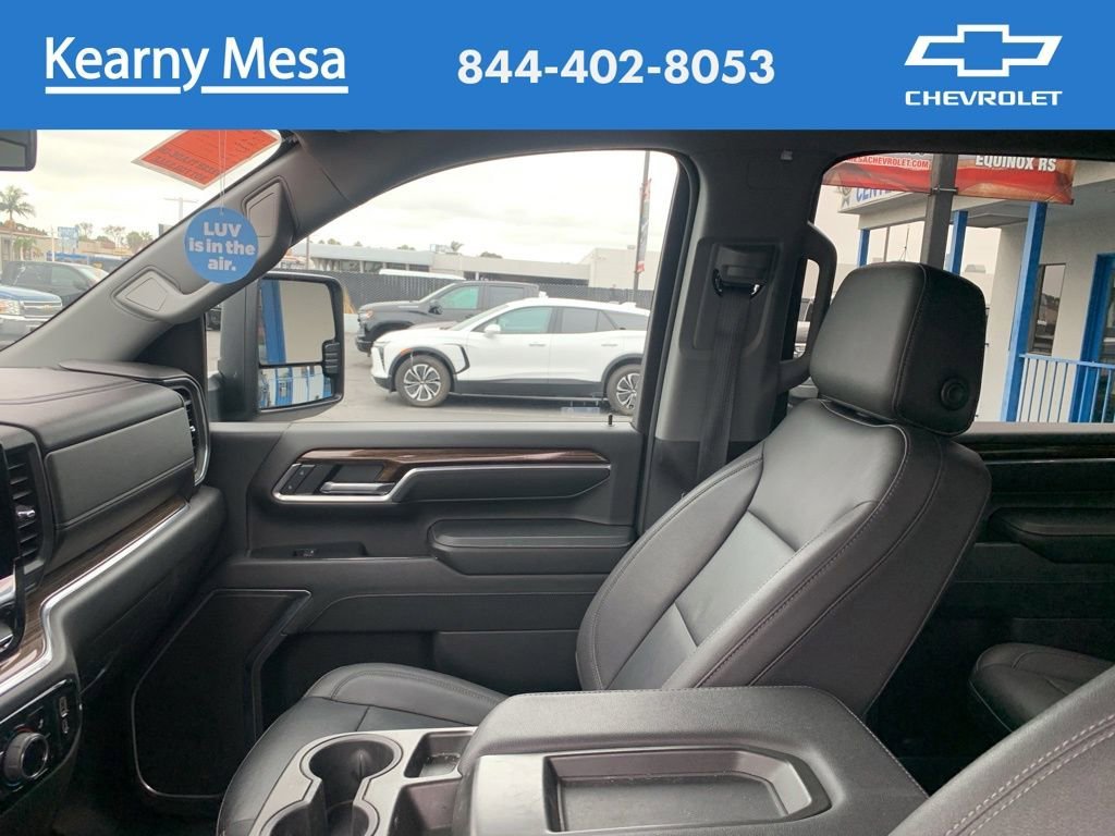 2024 Chevrolet Silverado HD LT 4WD Crew Cab Standard Box's photo