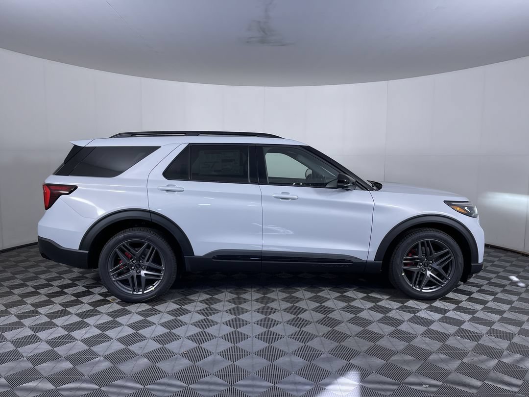 New 2026 Space White Metallic Ford ST image 10