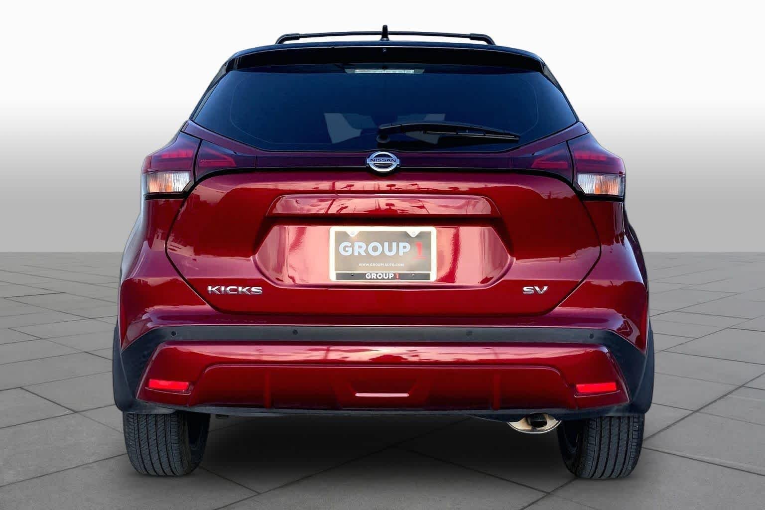 Used 2021 Scarlet Ember Tintcoat/Super Black Nissan SV image 5