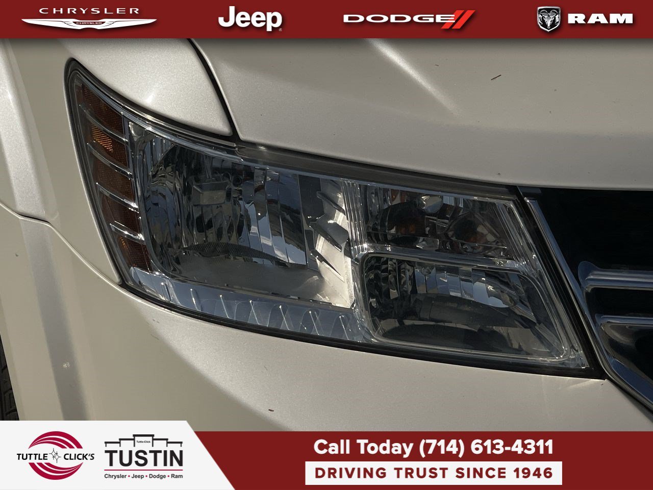 Used 2019 White Noise Tri-Coat Dodge SE image 16