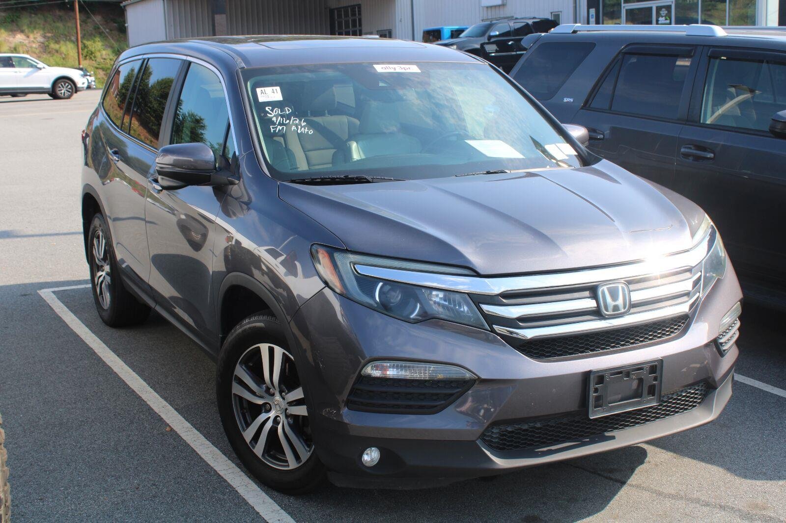 Used 2018 Modern Steel Metallic Honda EX-L image 3