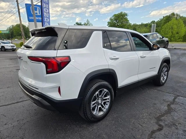 Used 2025 White GMC Elevation image 8