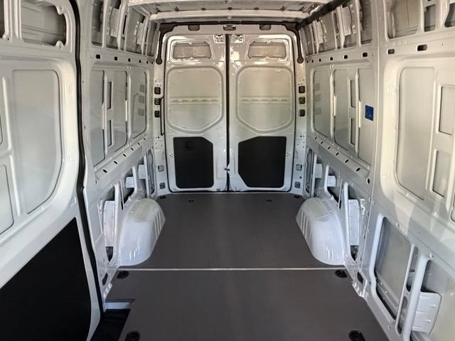 New 2026 Arctic White Mercedes-Benz Cargo 144 WB image 33