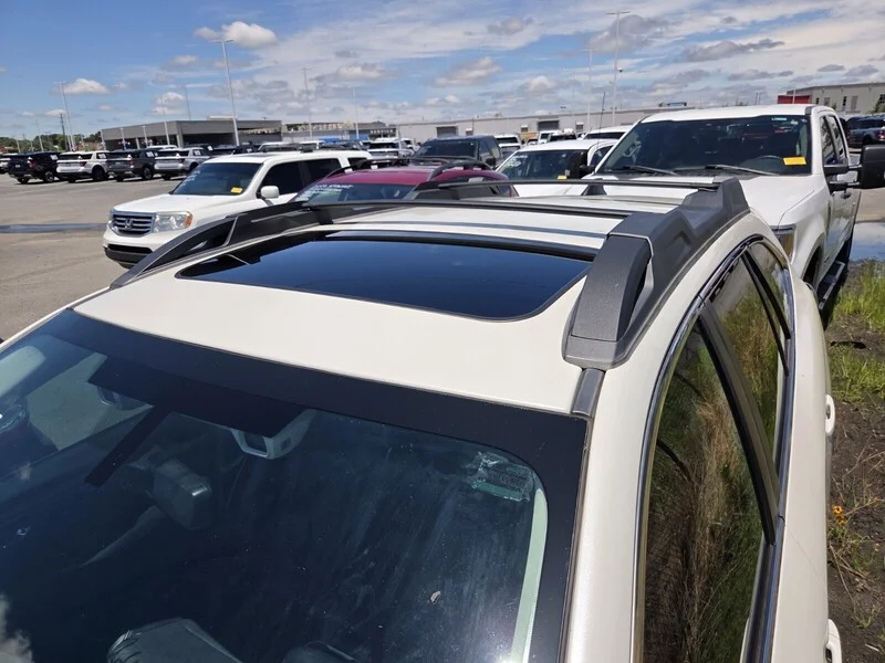 Used 2021 Crystal White Pearl SUBARU LIMITED image 5