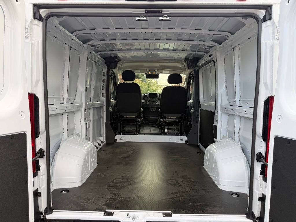 New 2026 Bright White Clear-Coat Exterior Paint RAM Low Roof image 11