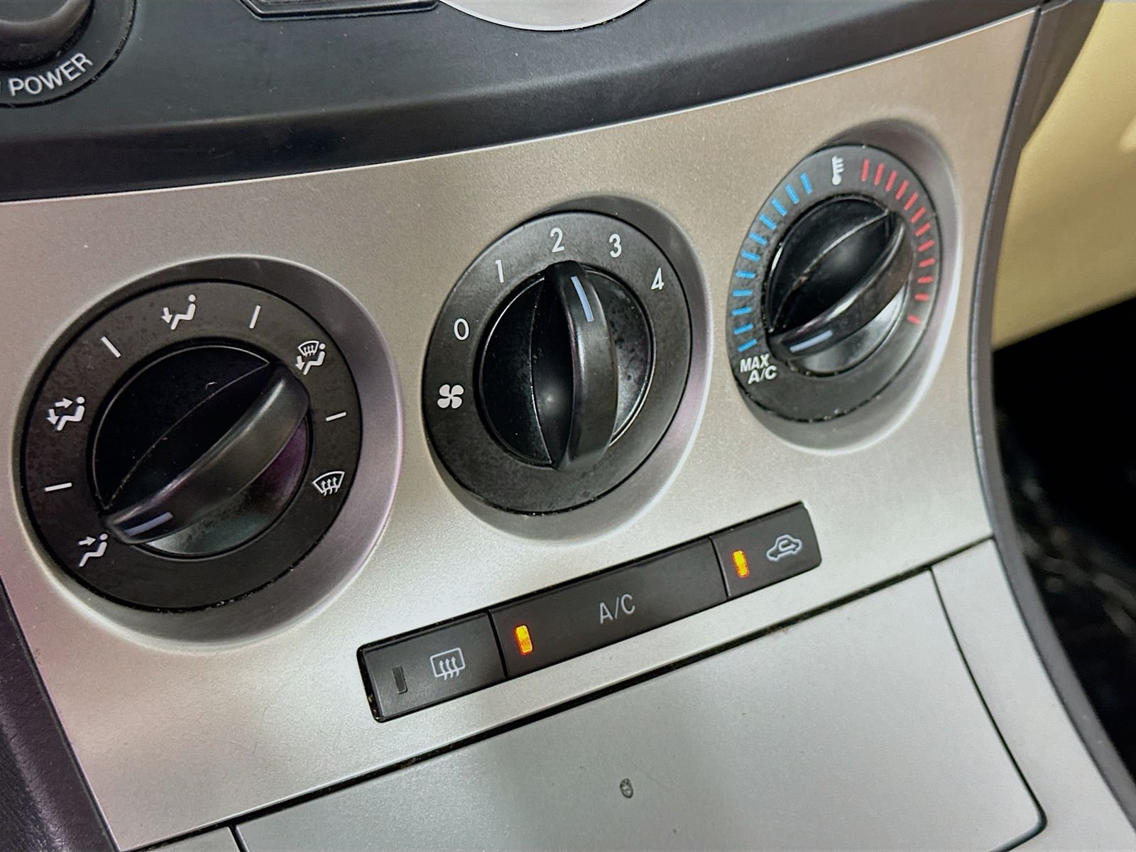 Used 2010 Copper Red Mica Mazda i Touring image 14