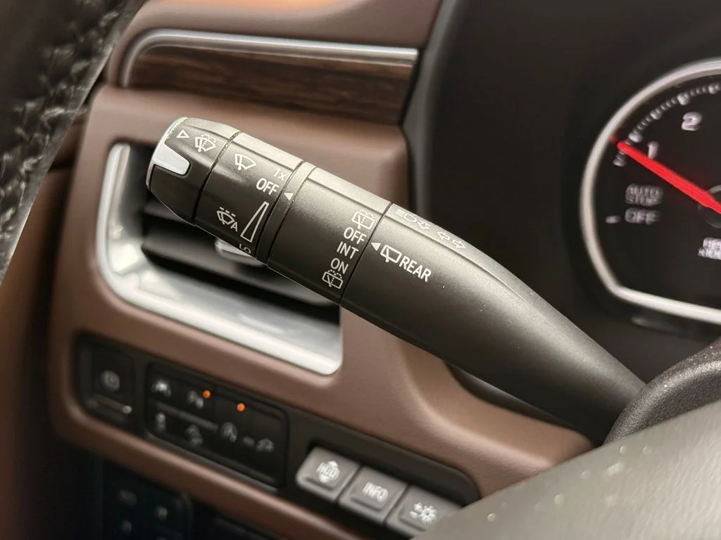 Used 2021 Pearl Chevrolet High Country image 35