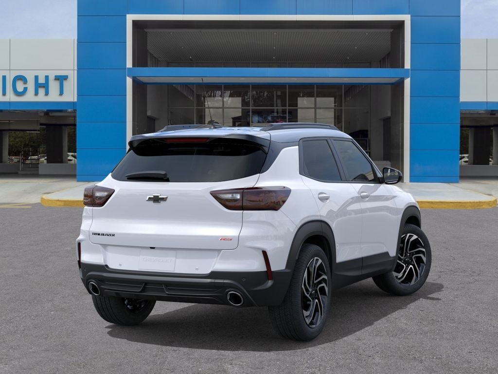 New 2026 Iridescent Pearl Tricoat Chevrolet RS image 4