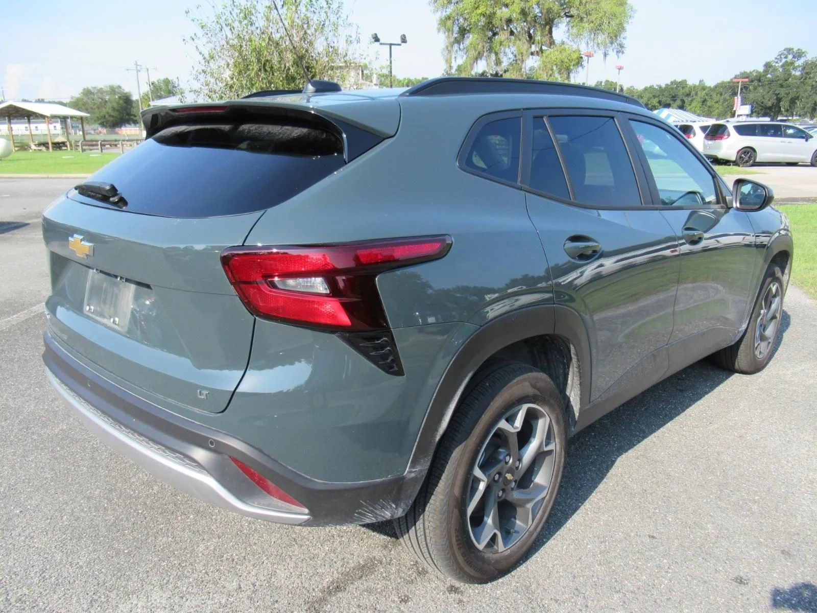 Used 2025 Gray Chevrolet LT image 4