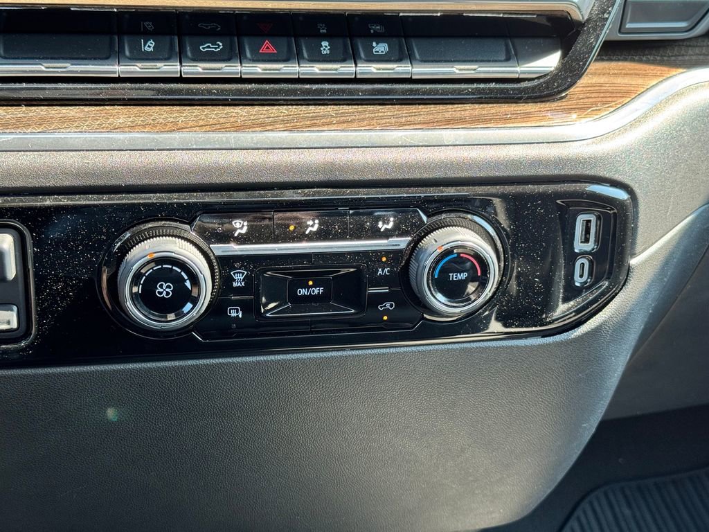 2024 Chevrolet Silverado 3500HD LT - Photo 39