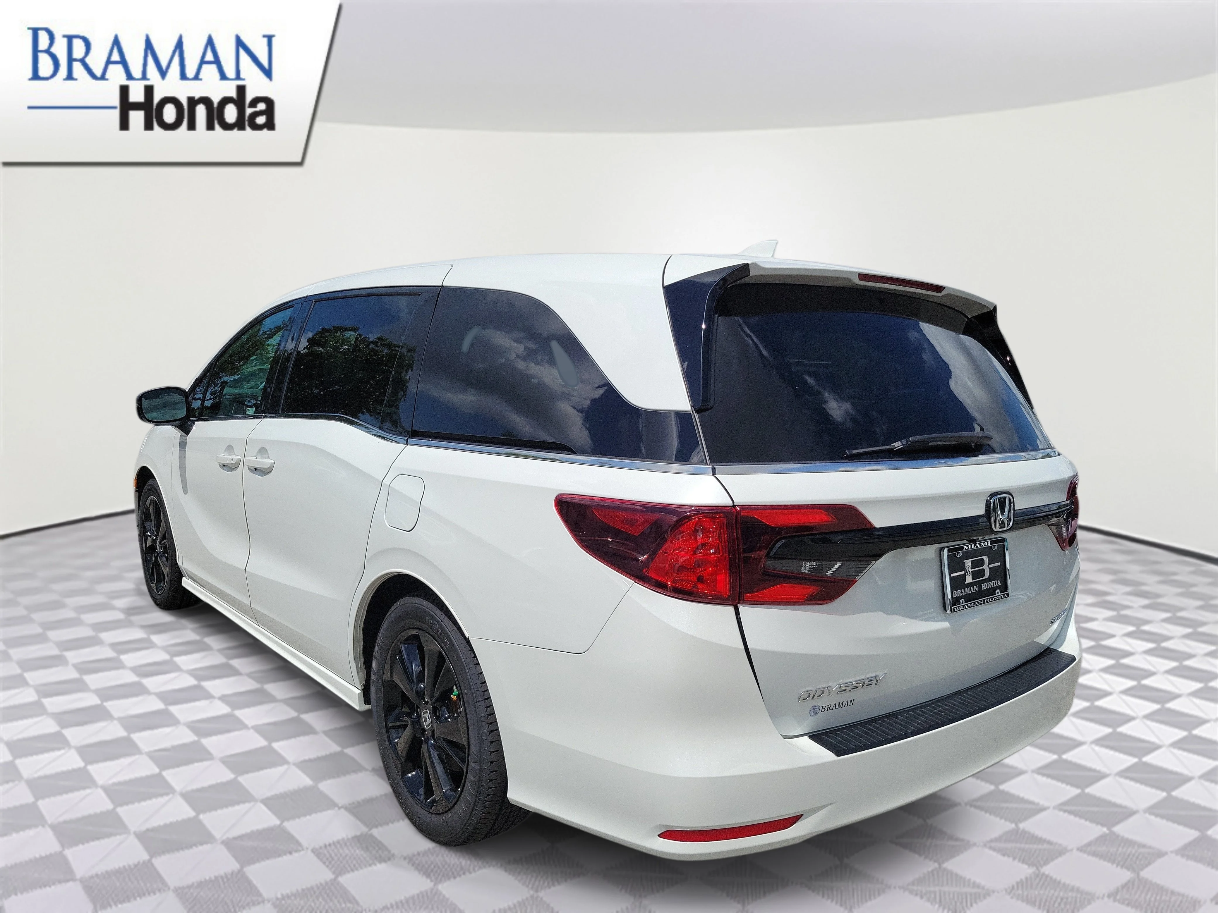 2023 Honda Odyssey SPORT - Photo 3