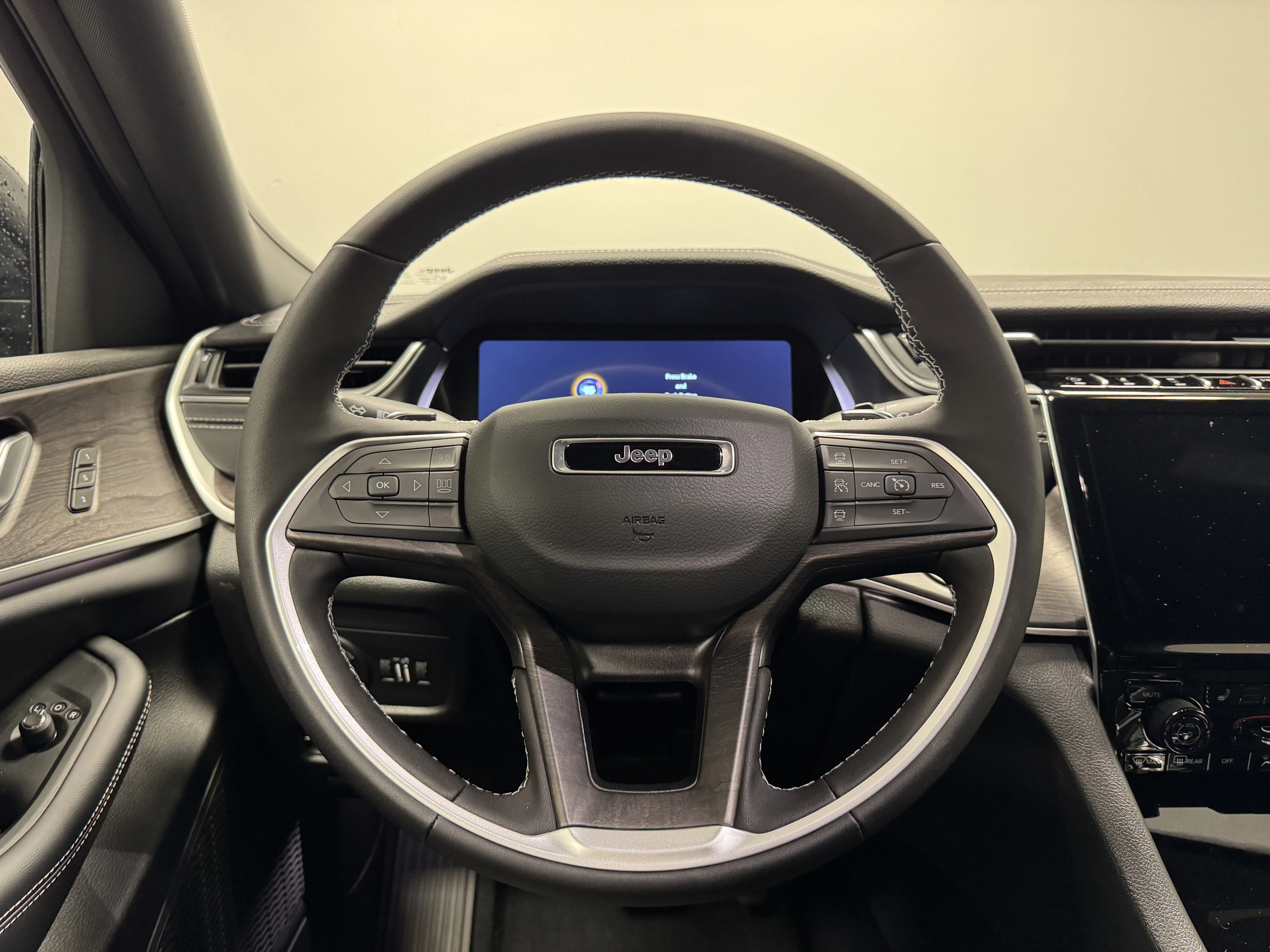 2025 Jeep Grand Cherokee Limited - Photo 19