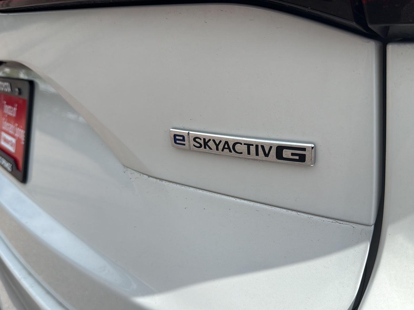 Used 2025 Rhodium White Premium Mazda 3.3 Turbo Premium Package image 28
