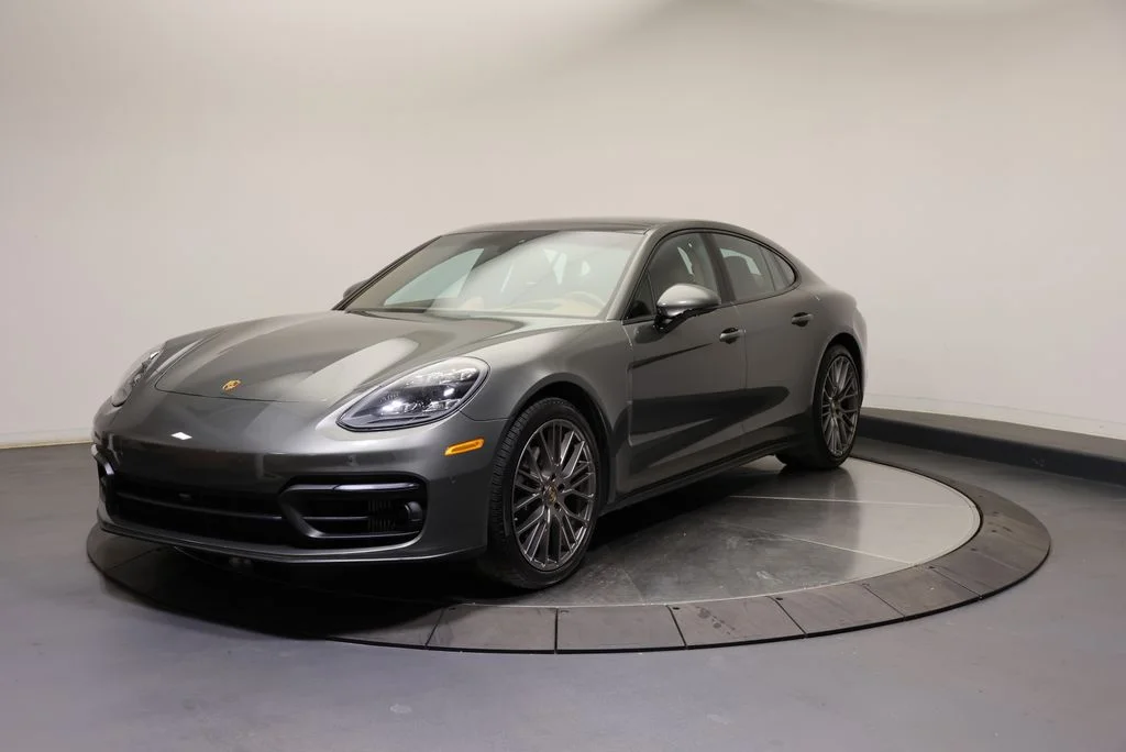 2022 Porsche Panamera 4 Platinum Edition's photo