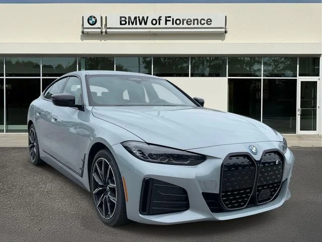 2023 BMW i4 eDrive40's photo