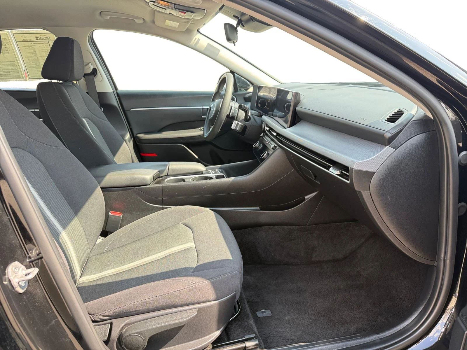 Used 2025 Abyss Black Hyundai SEL image 26