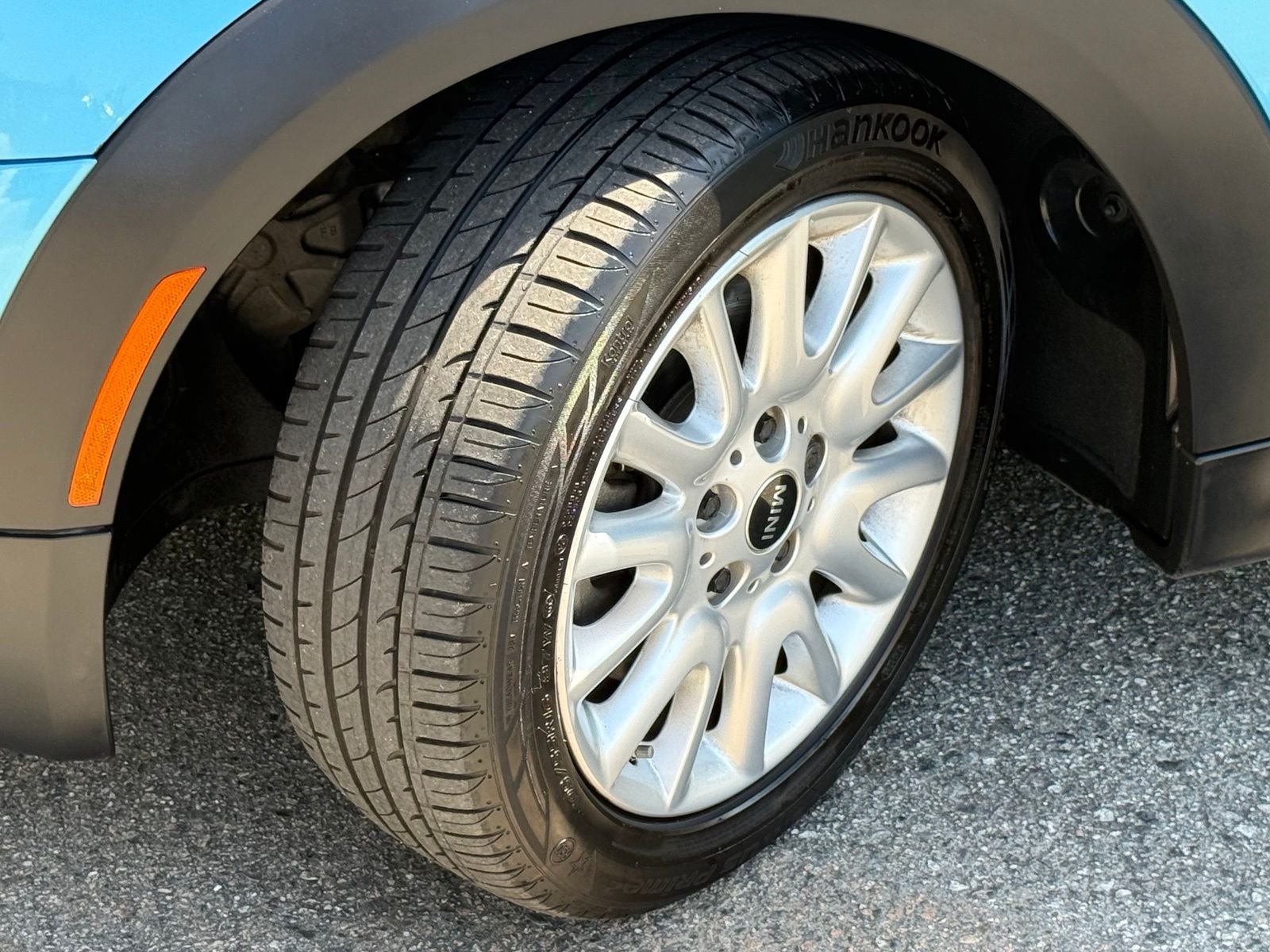 Used 2016 Blue MINI Base image 18