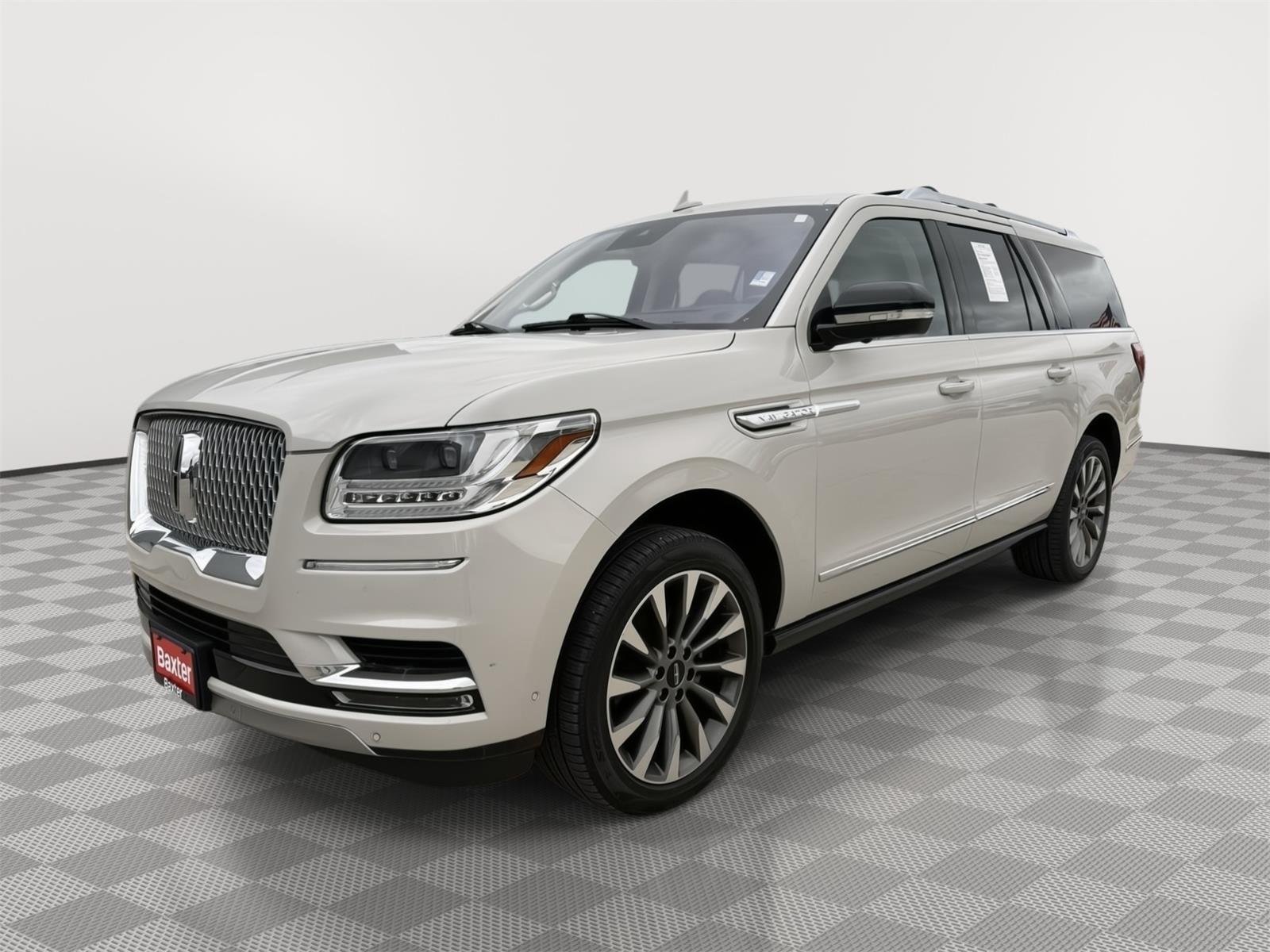 Used 2020 Ceramic Pearl Lincoln Reserve image 5