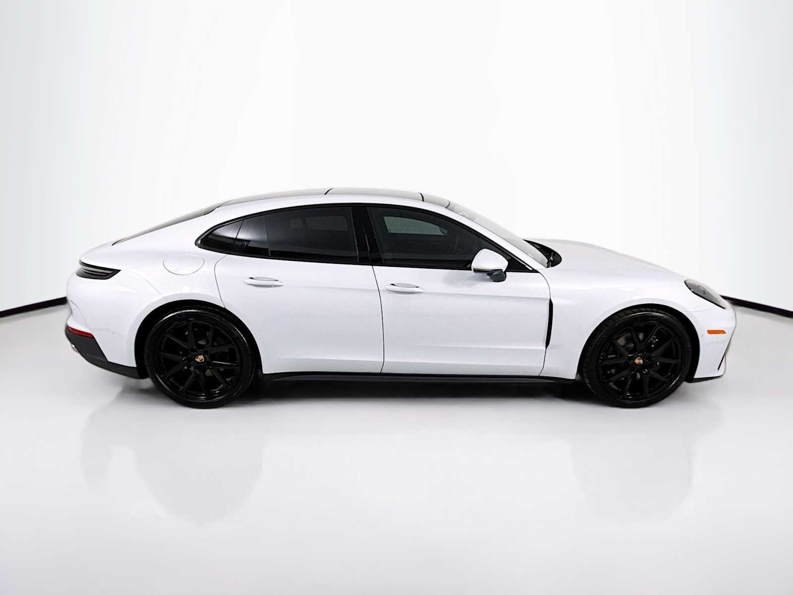 2026 Porsche Panamera Base - Photo 8