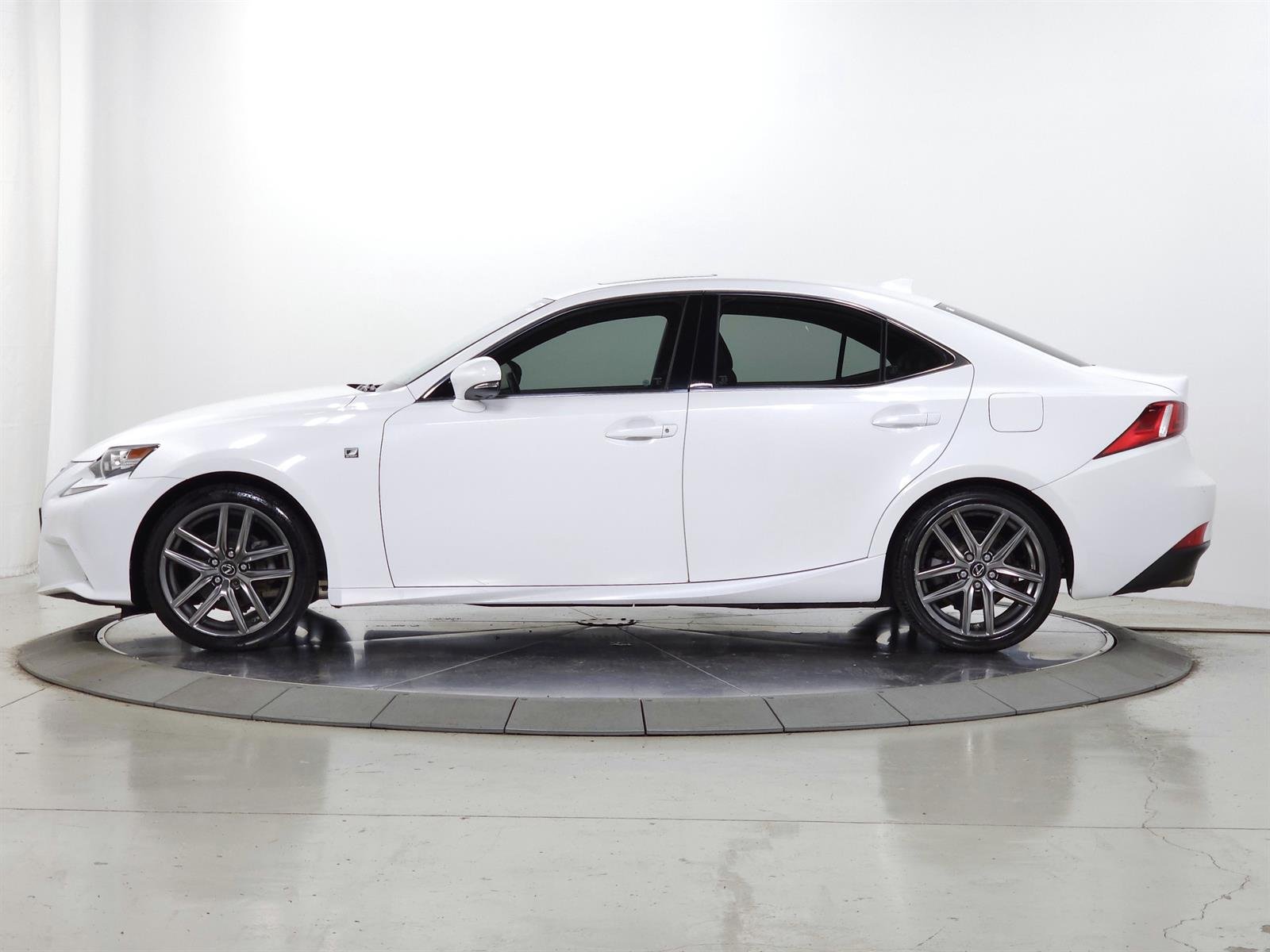 Used 2015 White Lexus F SPORT image 4